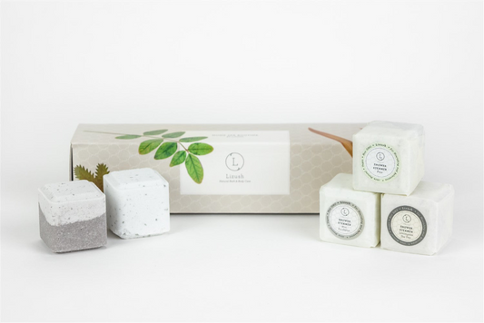 This Gift Set Includes: ❀ 1 steamer with Lemongrass Tea Tree scent ❀ 1 steamer with Cedar Orange scent ❀ 1 steamer with Pine scent ❀ 2 steamers with Mint Eucalyptus scent ❀ Gorgeous gift box ❀ Your personal note printed free on a beautiful greeting card 