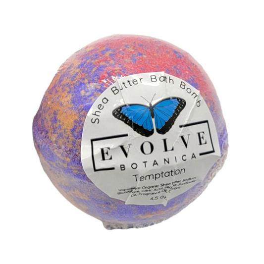 A bath bomb to tempt you into the ultimate bathing luxury: clove, violet leaf, vetiver, clary sage, cedarwood, ylang ylang and palmarosa.