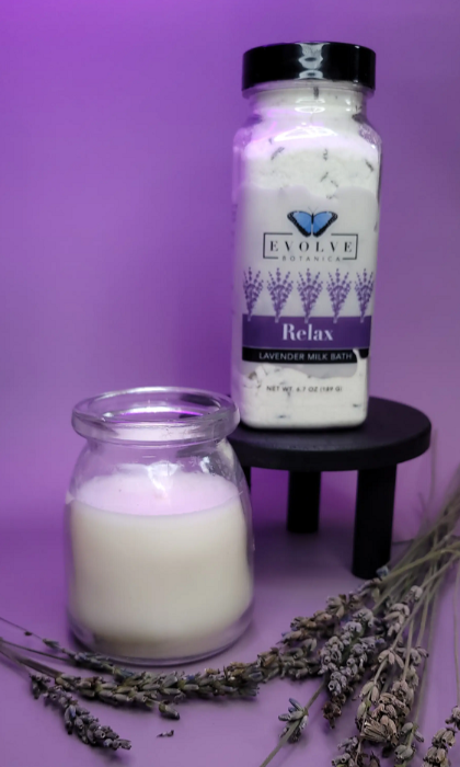 Treat yourself with this luxurious bath milk. This relaxing lavender blend contains skin-softening coconut milk, milk powder, and real lavender buds. 